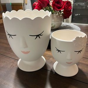 Two’s Company Vases. Very little use. Beautiful pieces for a lash tech or salon.
